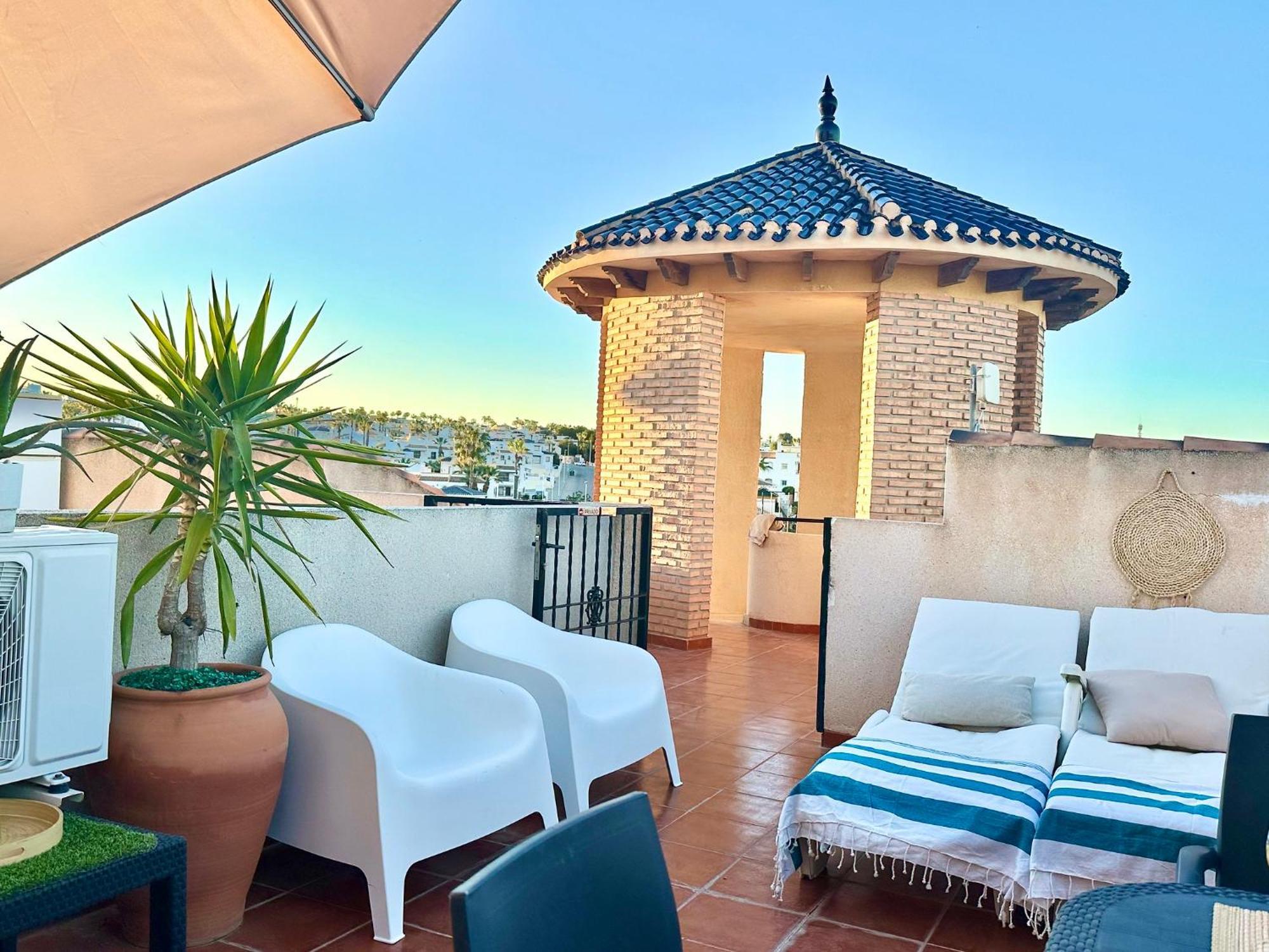 Appartement Casa Andres. Two Bed Penthouse Pool & Terrace à Alicante Extérieur photo